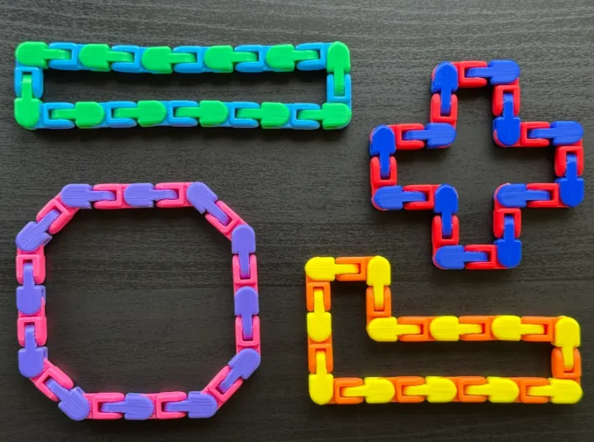 SuperLinks Modular Fidget printed by TKA Custom Printing